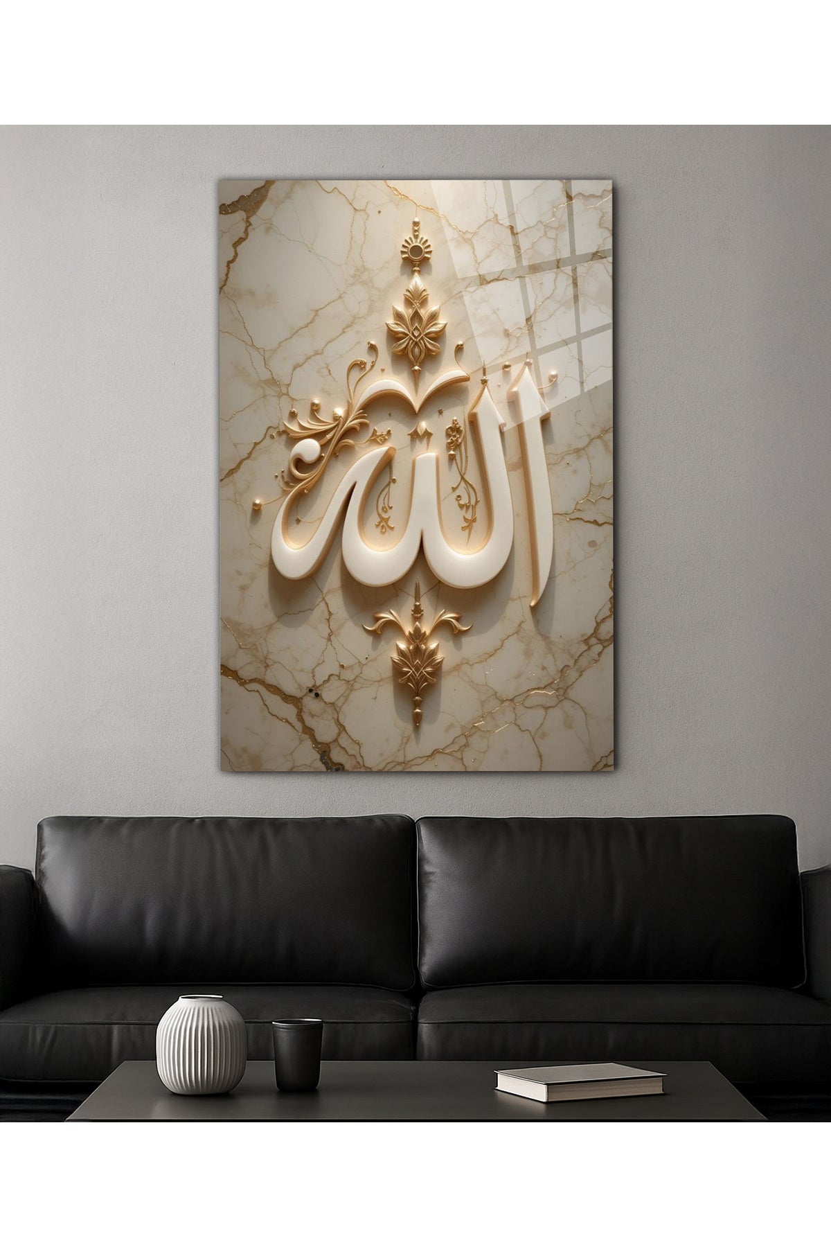 ALLAH Lafzının Zarafetle Yorumlandığı, Mermer Zeminli Özel Bir Uv Cam Tablo Tasarımı