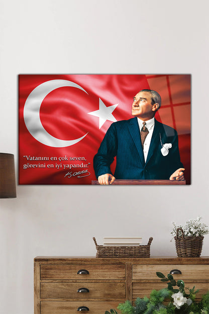 Türk Bayrağı ve Atatürk Yatay Cam Tablo, Vatanını En Çok Seven Görevini En İyi Yapandır, Hediyelik