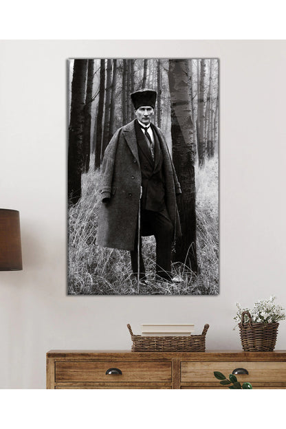 Mustafa Kemal Atatürk Ormanda Cam Tablo, Ev Ofis Okul Duvar Dekoru, Hediyelik, Uv Baskılı Temperli