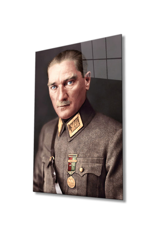 Üniformalı Mustafa Kemal Atatürk Portresi Cam Tablo, Ev Ofis Okul Duvar Dekoru, Hediyelik Temperli