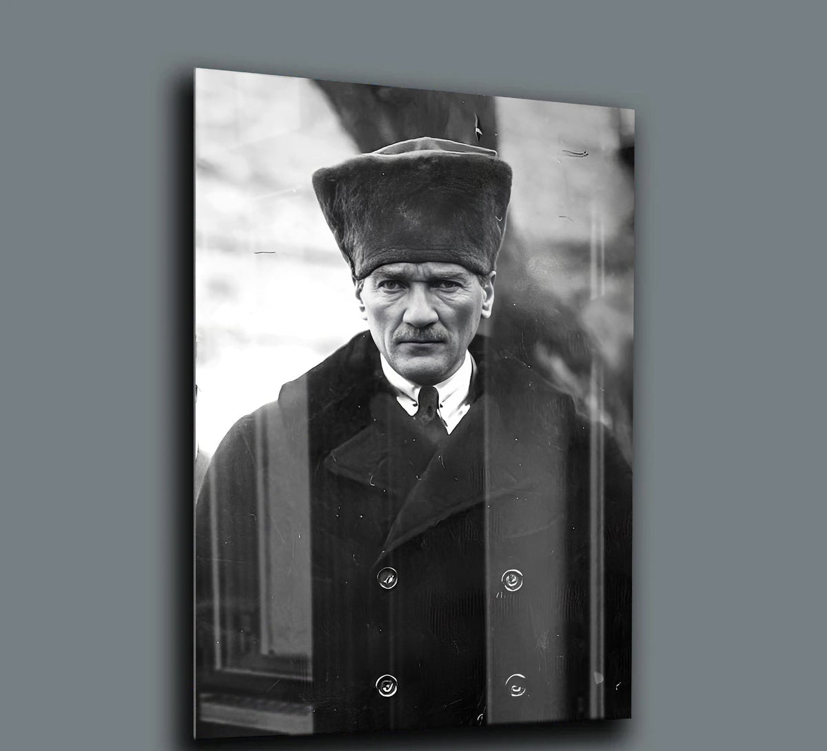 Mustafa Kemal Atatürk Portre Cam Tablo – Modern Dekoratif Tasarım