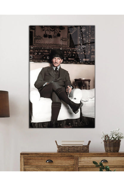Takım Elbiseli Atatürk Portresi Cam Tablo, ATA Mustafa Kemal, Ev Ofis Okul Duvar Dekoru Temperli Cam