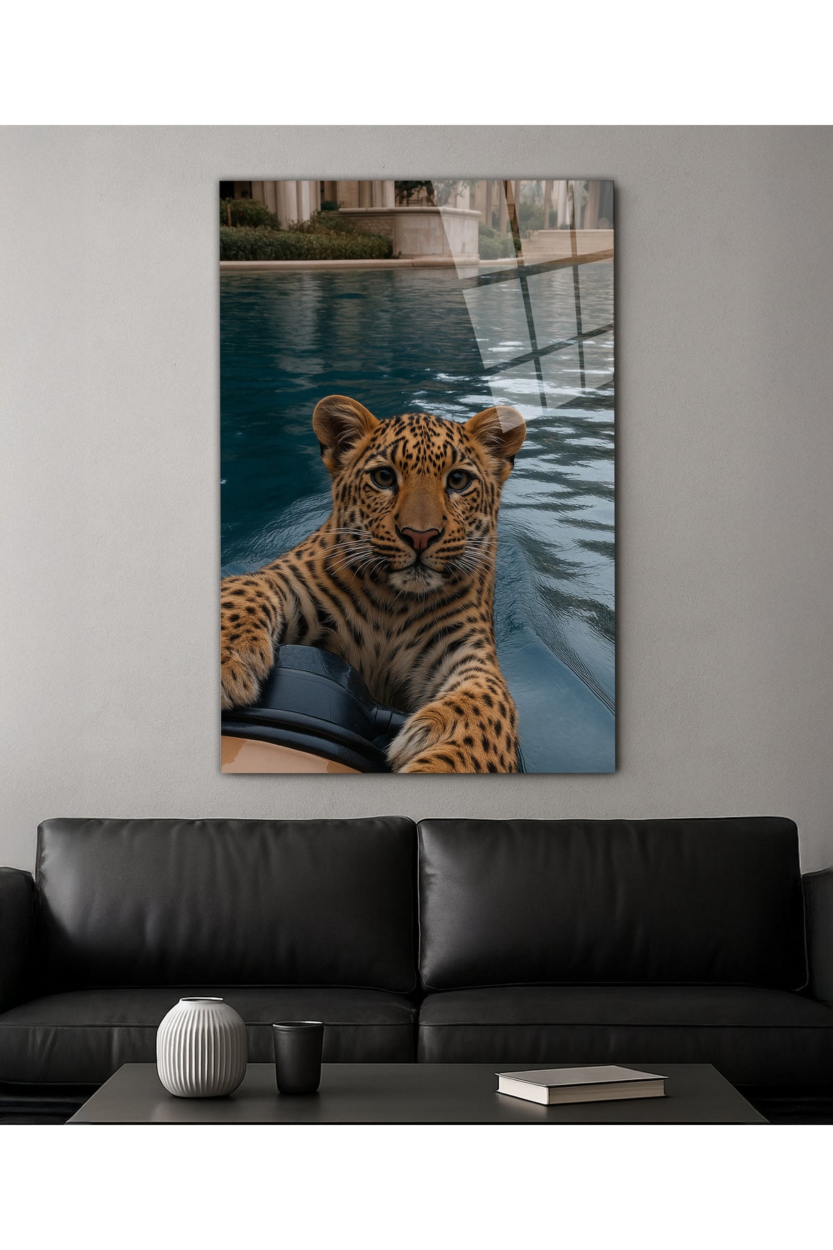 Su Kenarında Leopar Figürlü Cam Tablo - Şık ve Farklı Dekorasyon Ürünü
