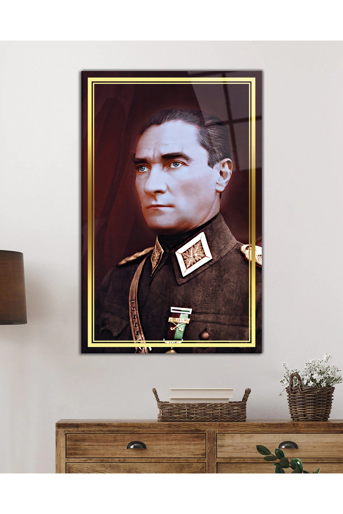 Gold Şeritli Üniformalı Atatürk Portresi Cam Tablo, ATA, Mustafa Kemal, Ev Ofis Okul Duvar Dekoru