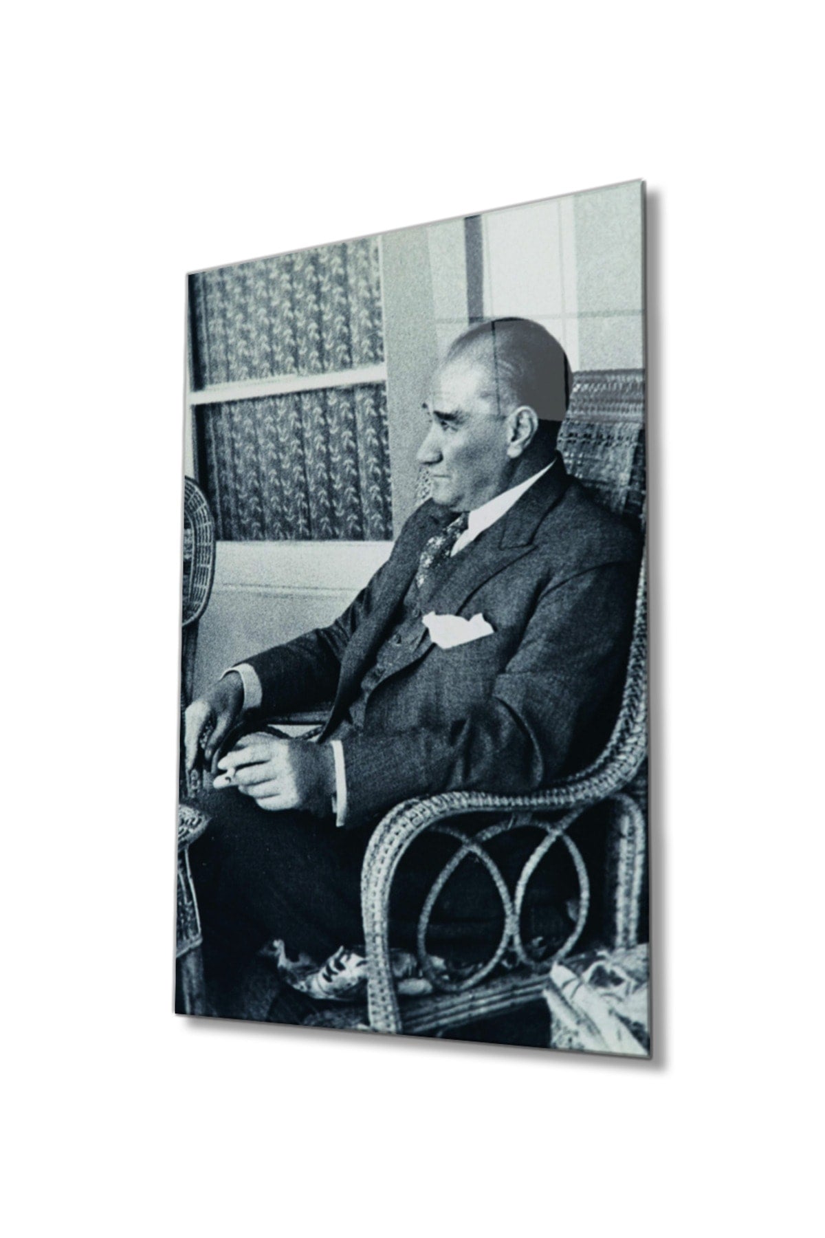 Mustafa Kemal Atatürk Portresi Cam Tablo, Ev, Ofis ve Okul Duvar Dekoru, Hediyelik, Temperli Cam