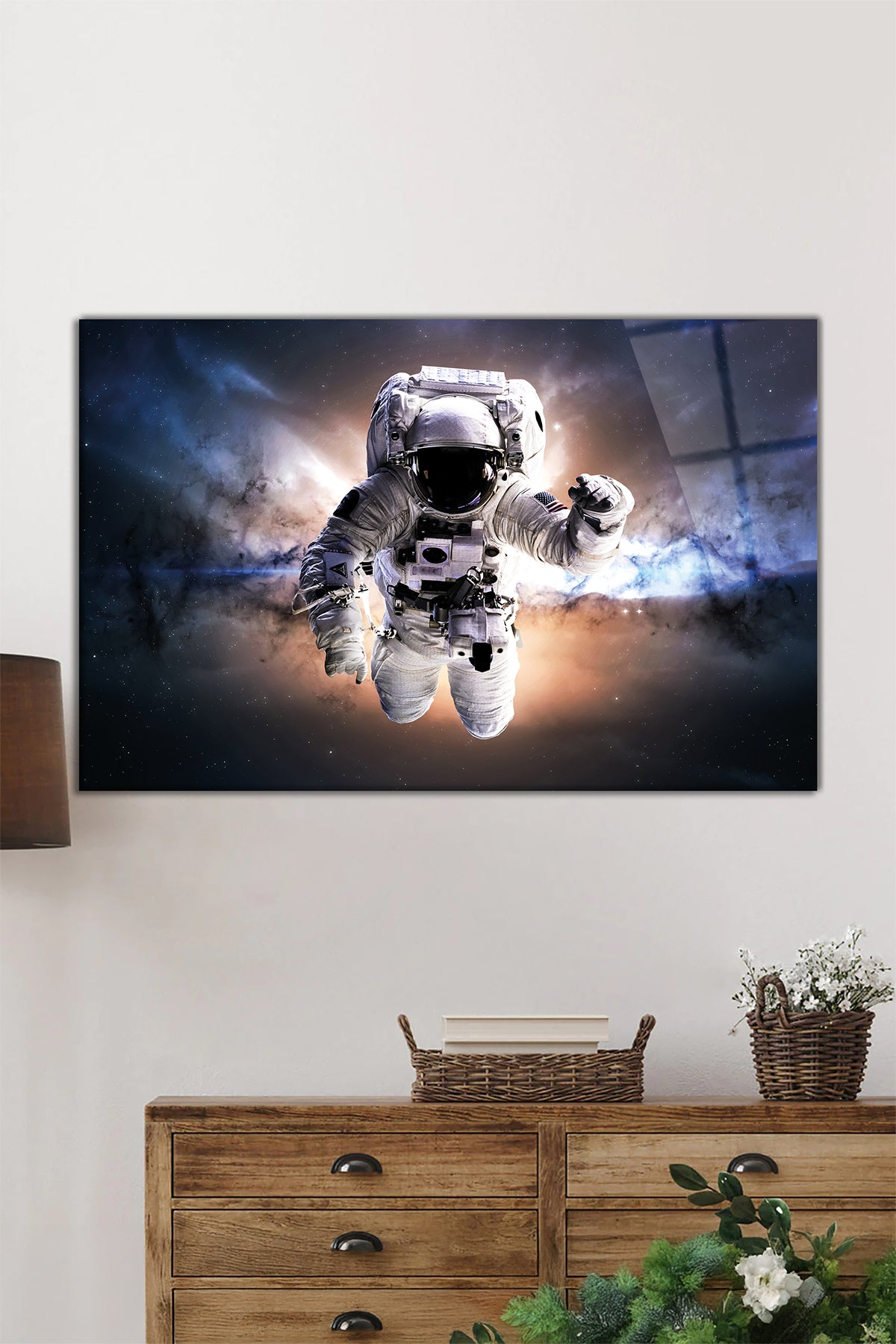 Uzayda Astronot Yatay Cam Tablo, Evren ve Galaksi, Ev ve Ofis Duvar Dekoru, Lüks Hediyelik