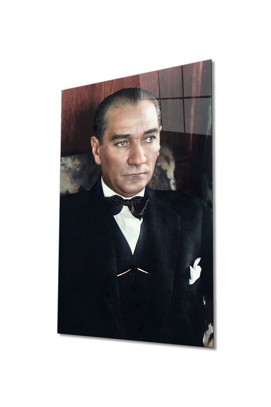 Takım Elbiseli Atatürk Portresi Cam Tablo, ATA Mustafa Kemal, Ev Ofis Okul Duvar Dekoru Temperli Cam