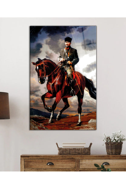 At Üzerinde Üniformalı Mustafa Kemal Atatürk Portresi Cam Tablo, Ev Ofis Okul Duvar Dekoru Hediyelik