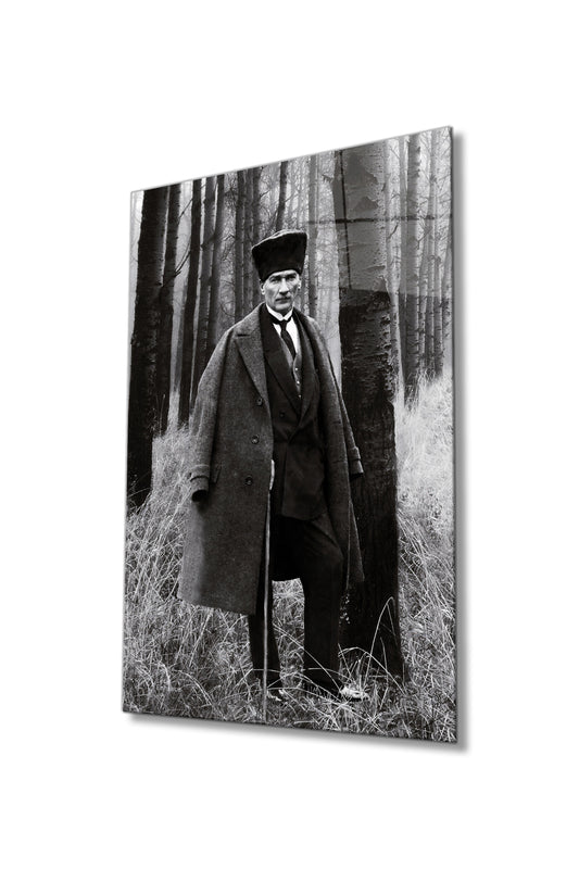 Mustafa Kemal Atatürk Ormanda Cam Tablo, Ev Ofis Okul Duvar Dekoru, Hediyelik, Uv Baskılı Temperli