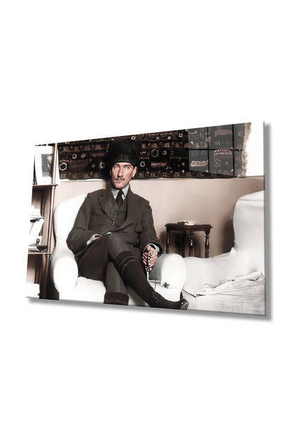 Takım Elbiseli Atatürk Portresi Cam Tablo, Mustafa Kemal, Ev Ofis Okul Duvar Dekoru Temperli Yatay