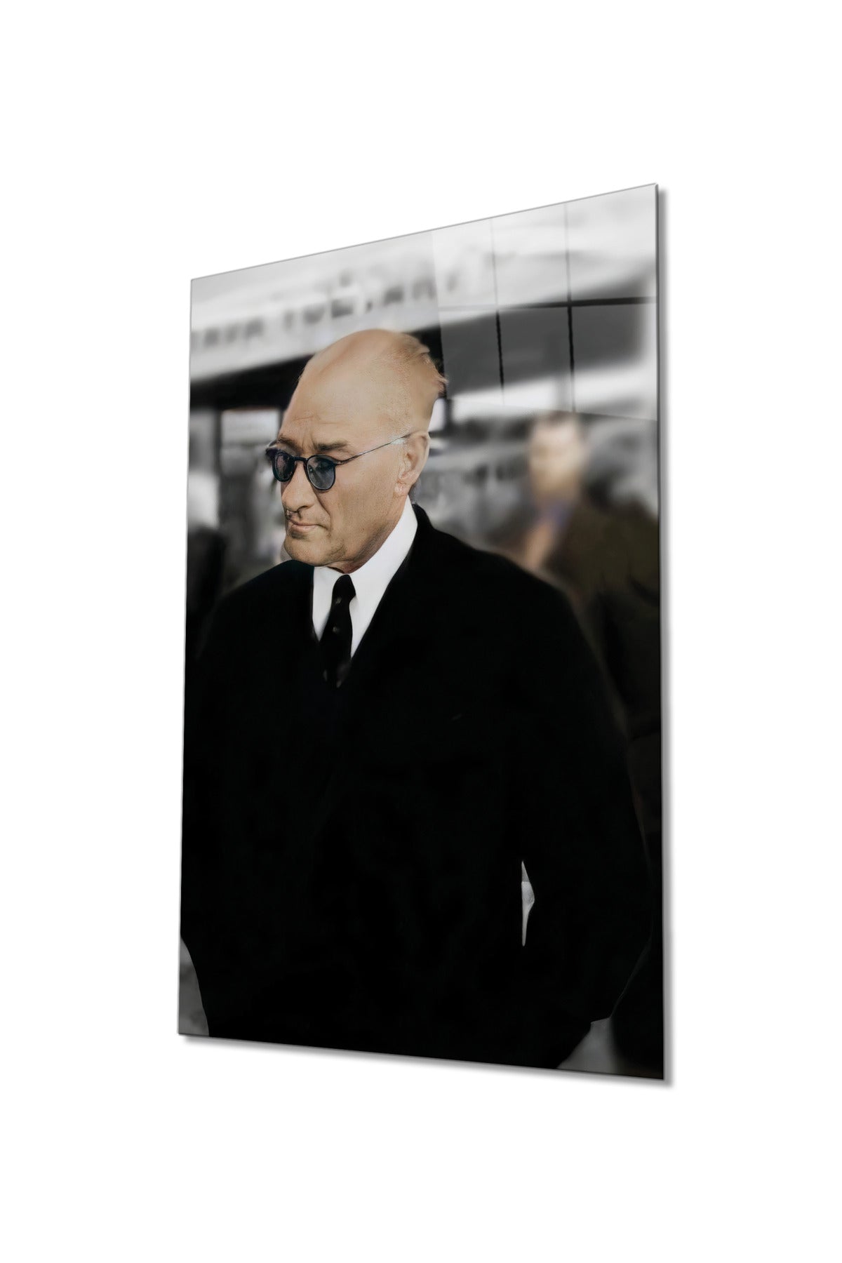 Takım Elbiseli Atatürk Portresi Cam Tablo, ATA Mustafa Kemal, Ev Ofis Okul Duvar Dekoru Temperli Cam