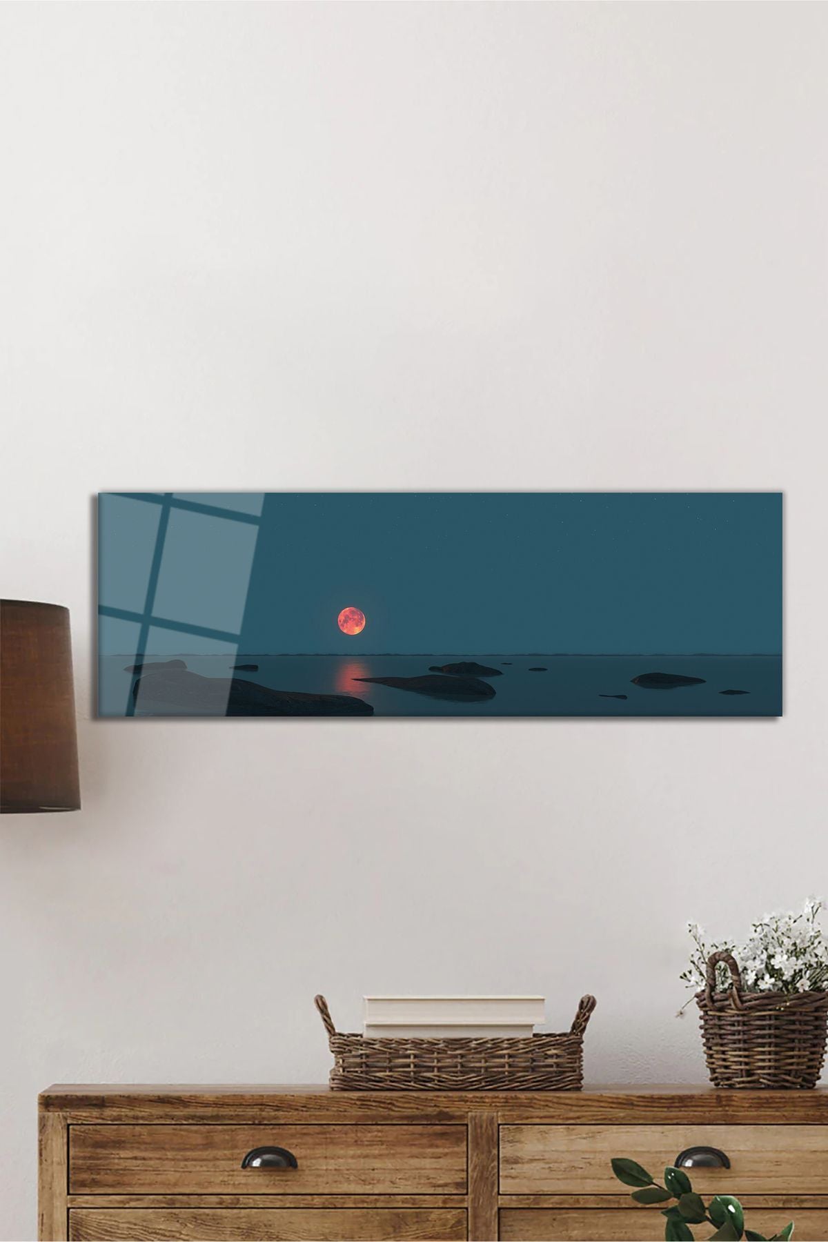 Kızıl Ay ve Durgun Sular Panoramik Cam Tablo, Modern ve Şık Ev Ofis Duvar Dekoru, Hediyelik Temperli
